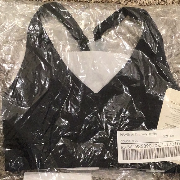 Fabletics All Day Every Day Bra, XXS, Black - Picture 5 of 5